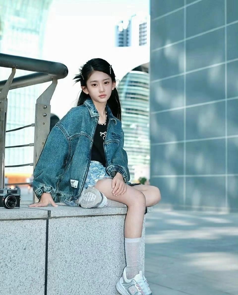 她应该是最漂亮的童模了 