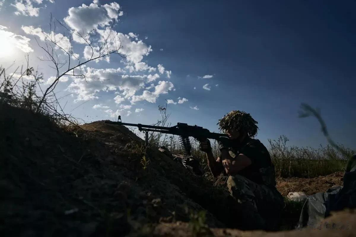 乌克兰武装部队的武器弹药的供应，正在发生变化，正由外部供应向内供转变，即自主武器