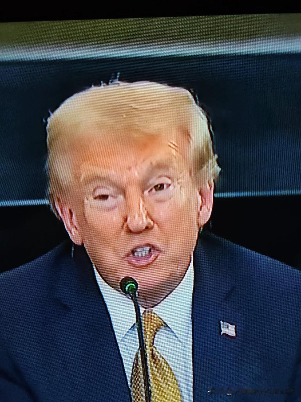 马杜罗被美军抓走，引起世界轰动，特朗普终于獠牙狰狞、凶相毕露，不再装了。为啥要抓