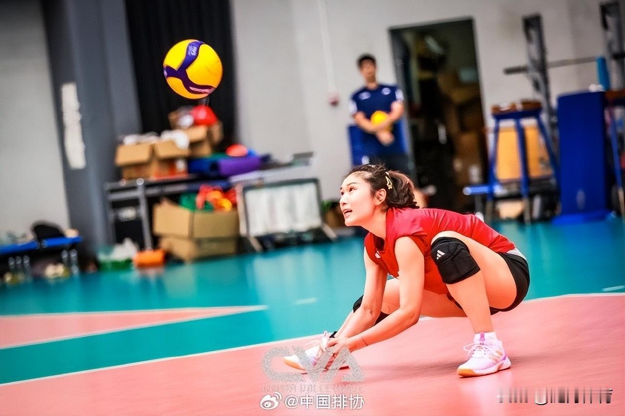 很多球迷在问：本次女排亚锦赛，咱们中国女排核心优势在哪？客观说，主要有四点，但也