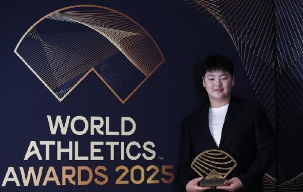 当地时间11月30日，2025年度世界田联颁奖典礼在摩纳哥举行。中国女子链球运动