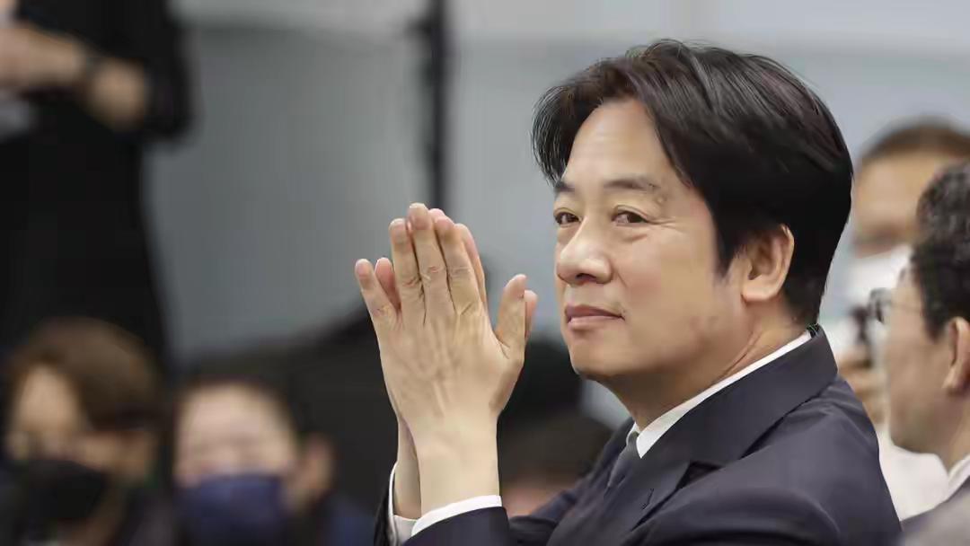 赖清德遭弹劾引发岛内政局震荡 大陆亮明立场 蓝营布局破局
 
12月23日，台湾