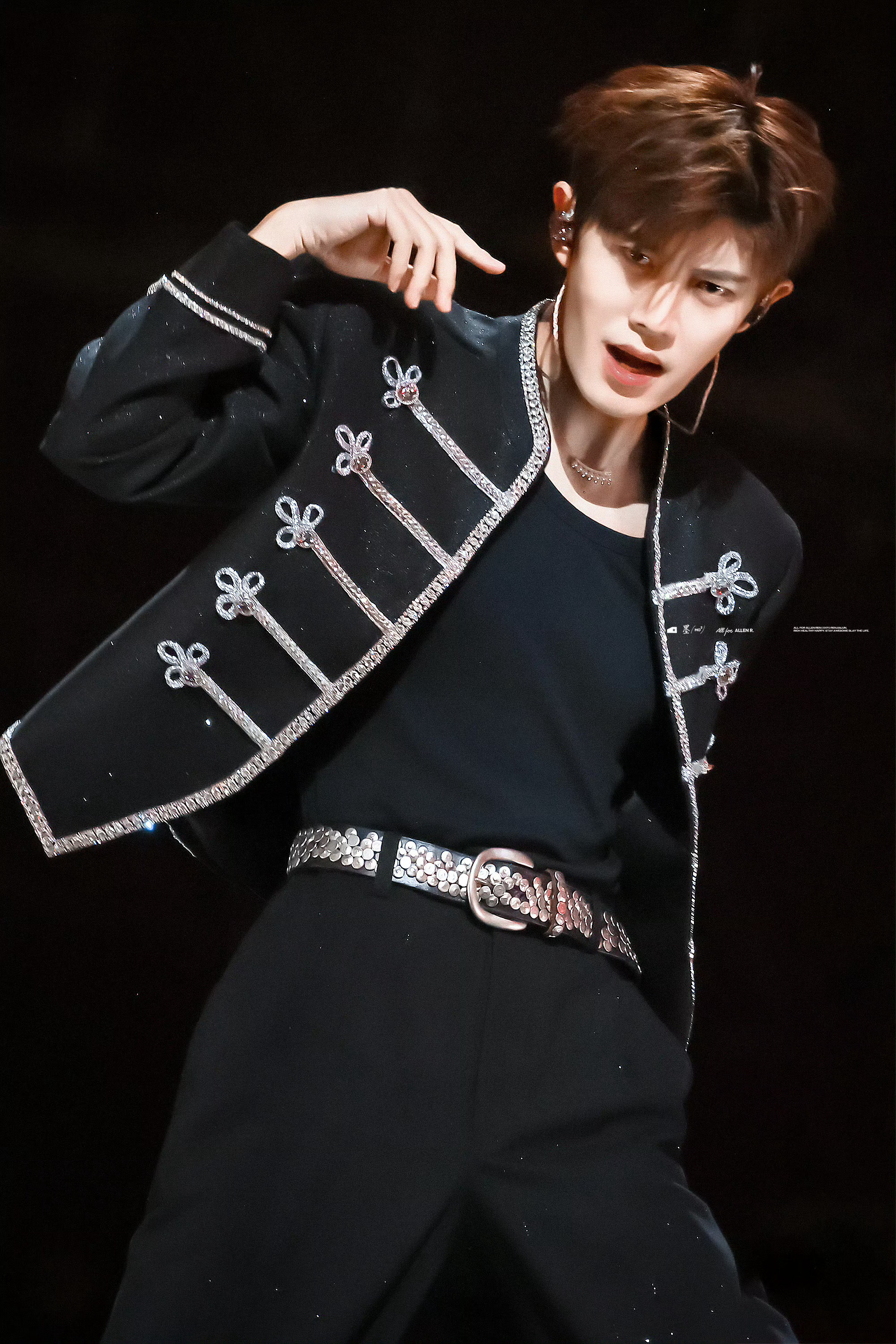 任嘉伦  ❥ |𝑯𝒂𝒑𝒑𝒚 𝑬𝒗𝒆𝒓𝒚𝒅𝒂𝒚💌   