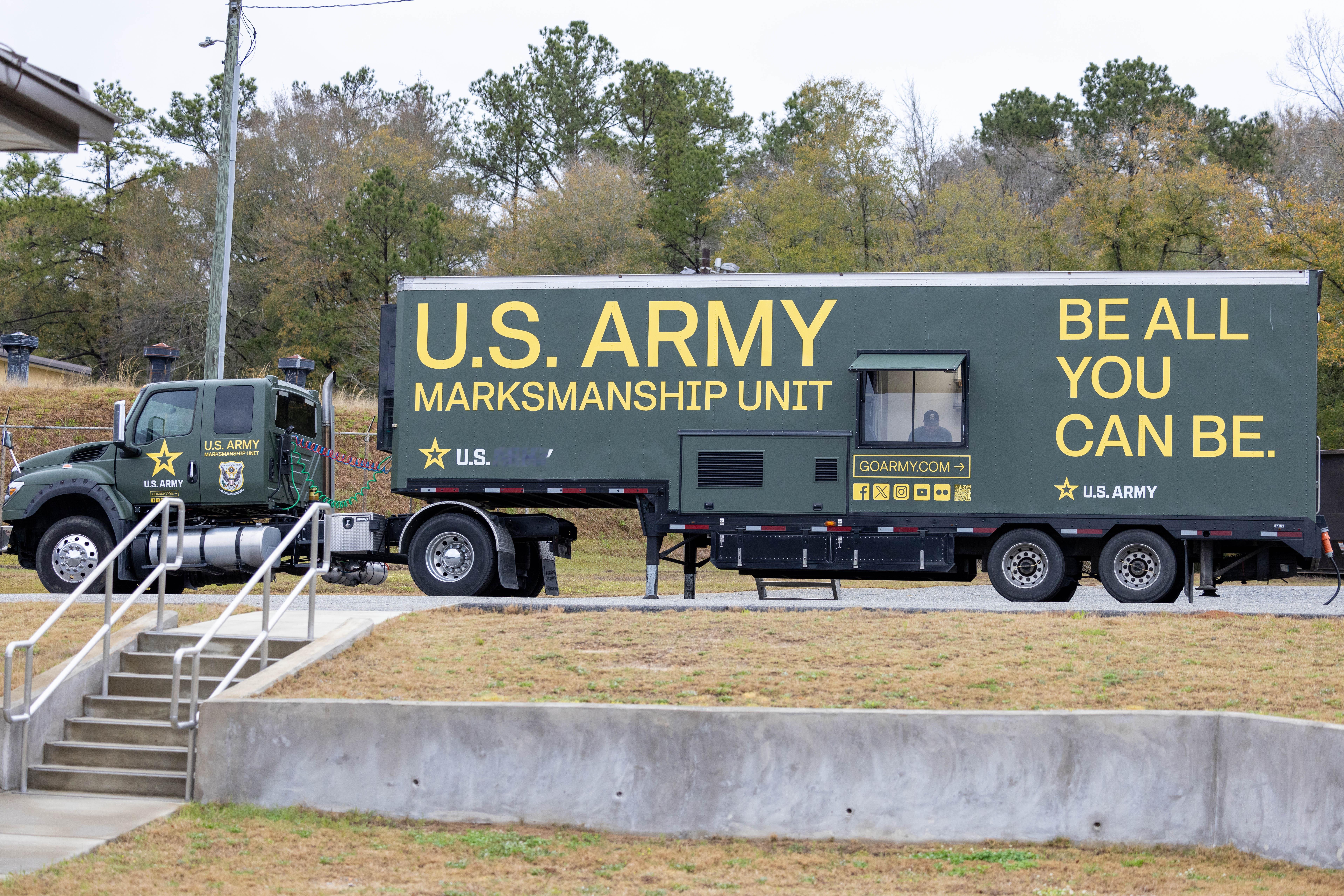 美国陆军2025年轻武器锦标赛第二天：赛前校枪活动 P62025 U.S. Ar