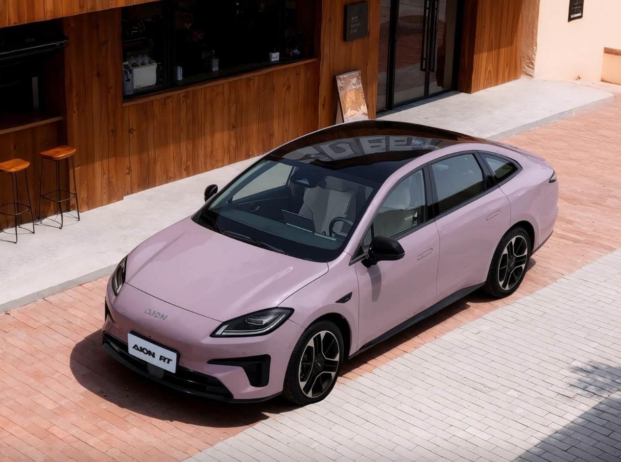 埃安AION RT换电版要来了。
 
随着广汽埃安在国民换电领域的布局持续发力，