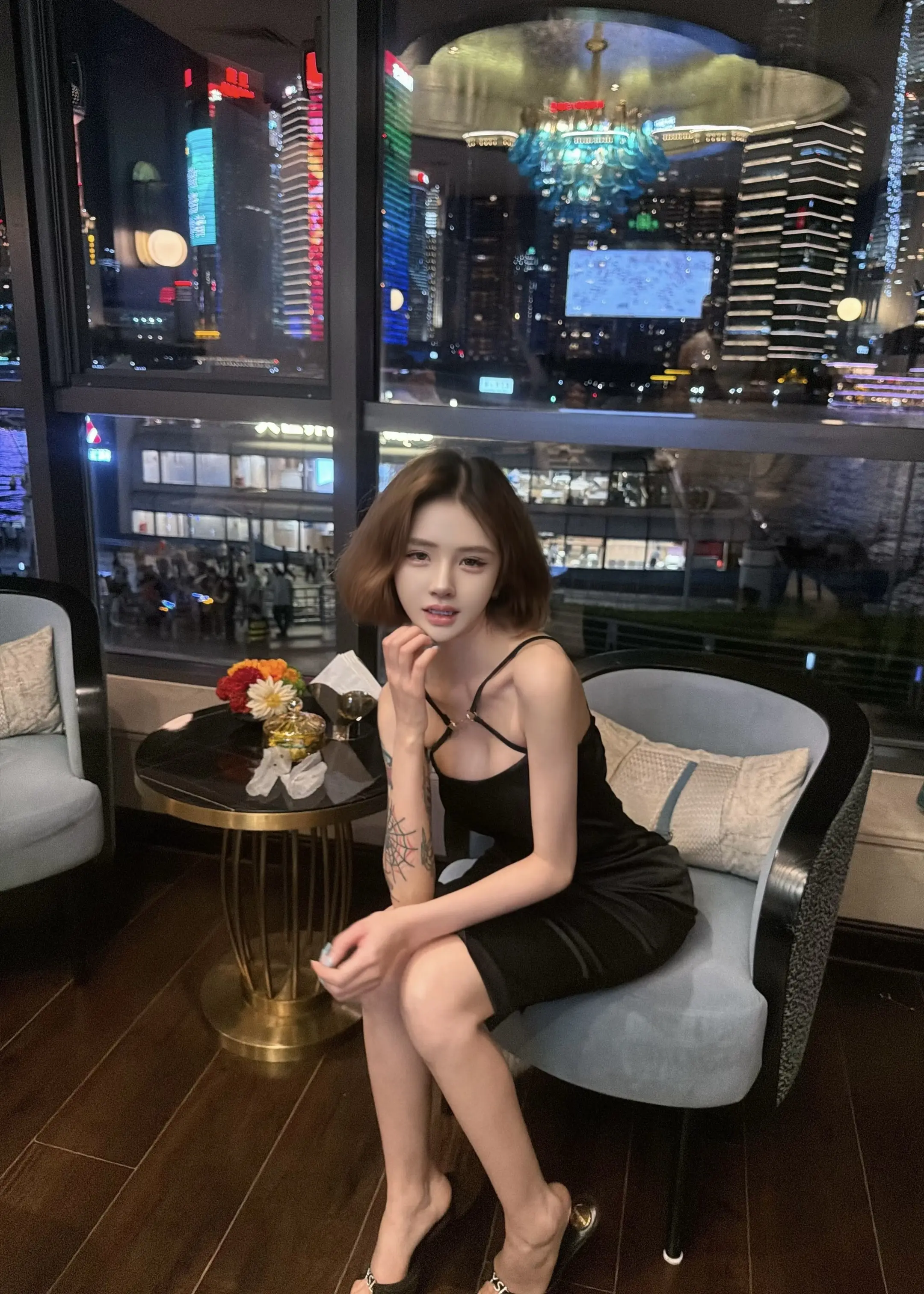 女人真难打扮一下别人的老公要出轨 不打扮自己的老公要出轨