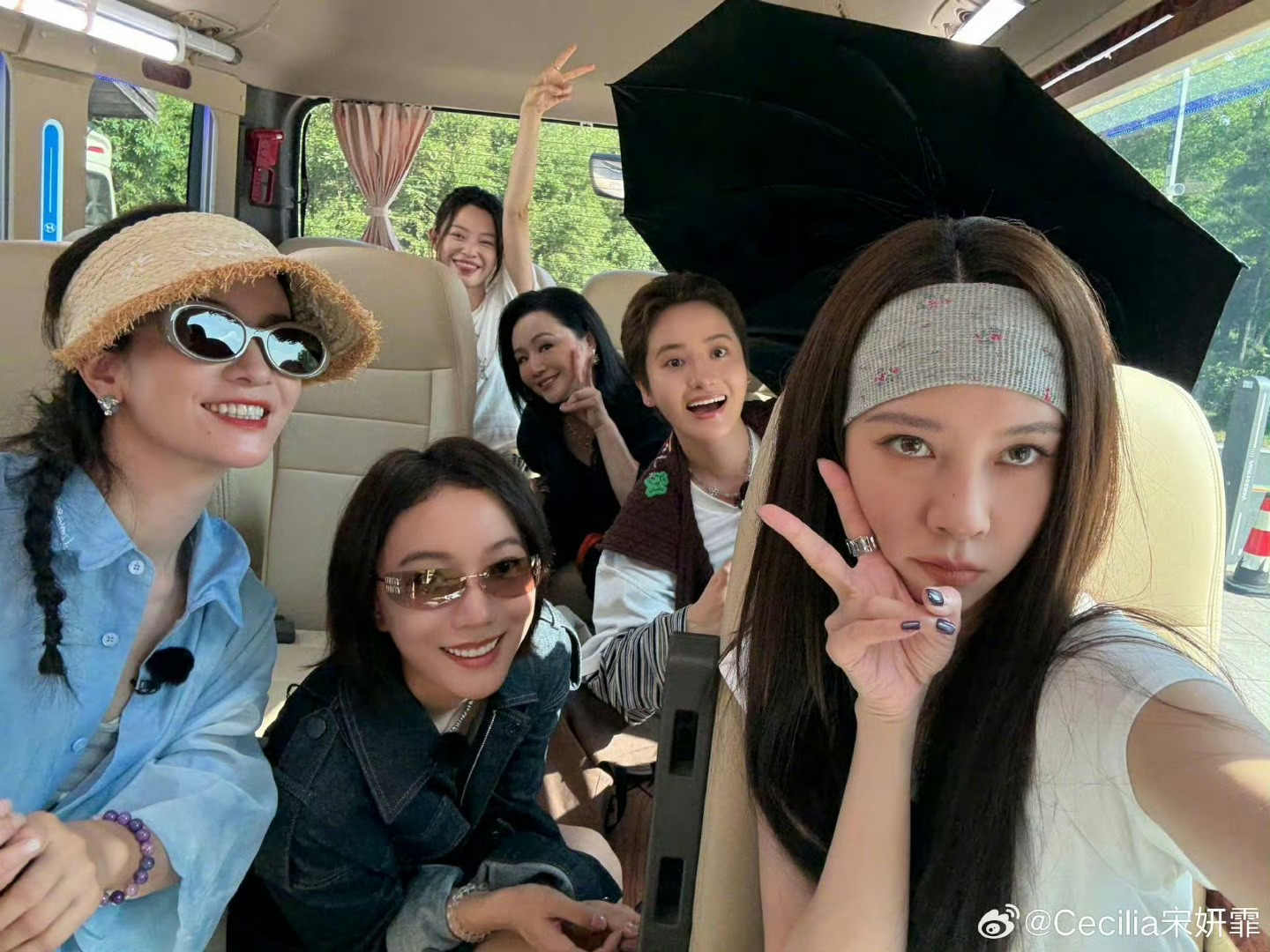 宋妍霏P到了极致假期中的她们宋妍霏的旅行观也太戳人了吧！拒绝特种兵打卡和满档行程