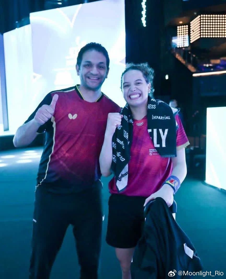 汉娜·高达：赞美真主，纯洁且充满祝福的赞美。首次晋级女子世界杯16强 💪🏼?