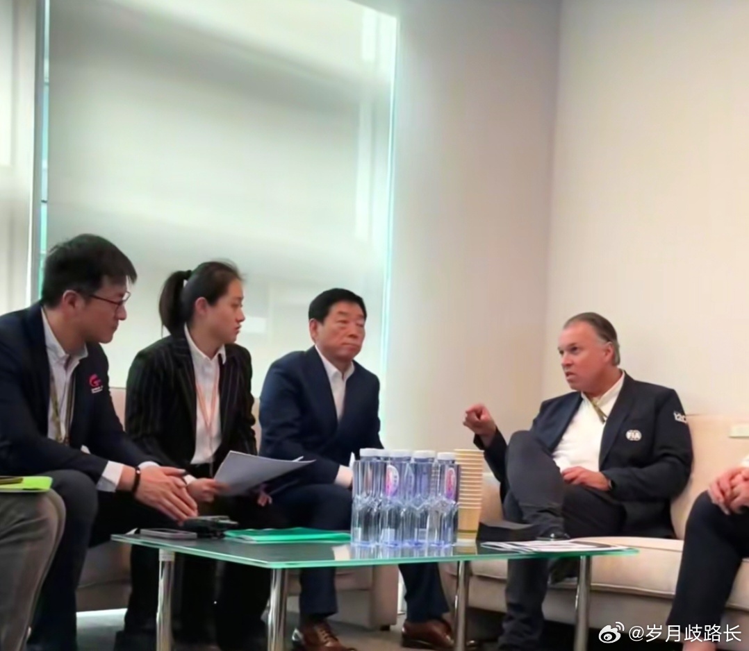 F1中国大奖赛我与汽车的日常 🤔魏总来上海F1干什么了，是不是想做一些神秘的长