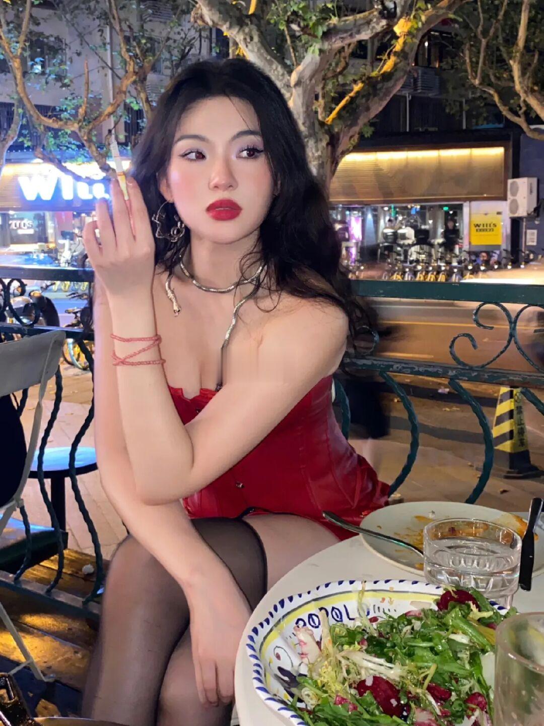 ❤️‍🔥🍎🐍都市丽人下班必须花枝招展