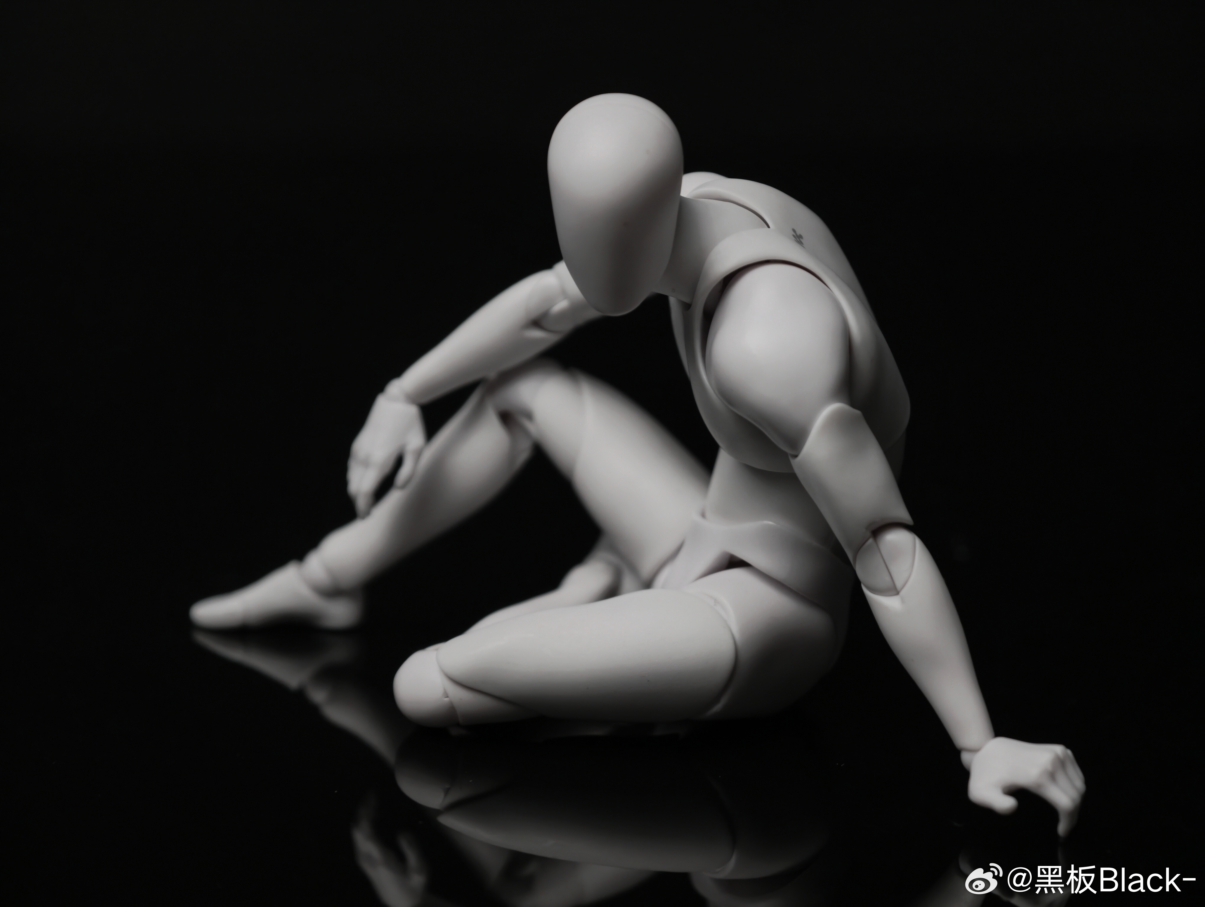 继续掰冰感仿生人素体，停不下来。当年画速写有这玩意儿不无敌了绘画参考速写玩具摄影