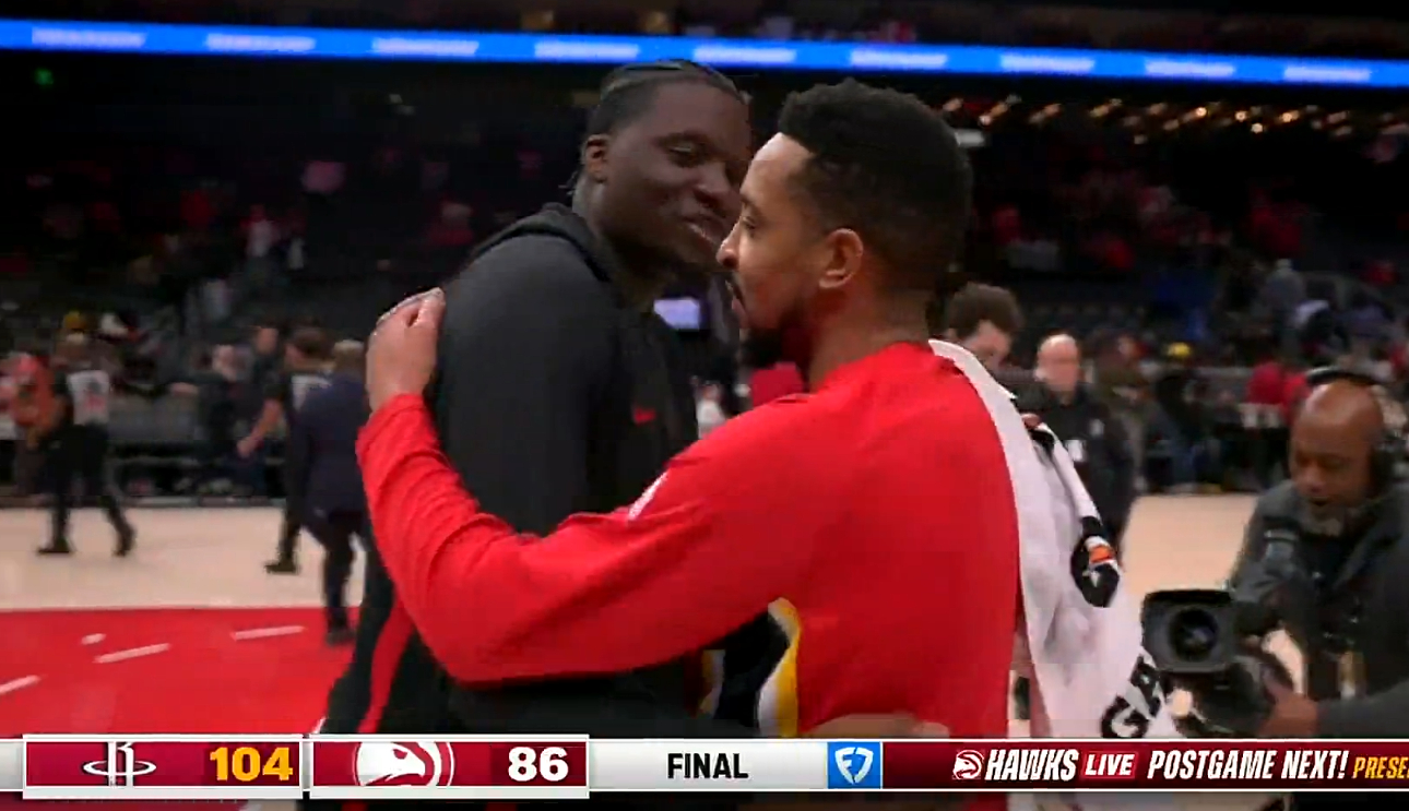 火箭客场轻松战胜老鹰，所以湖人明天...