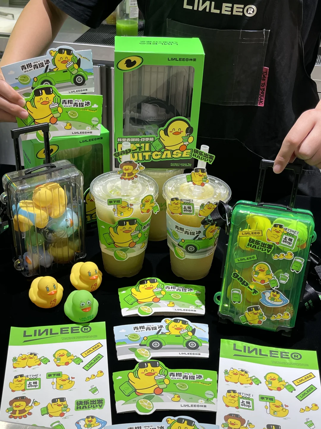卧卧卧。。林里出行李箱了！！国庆出游就提它！！
