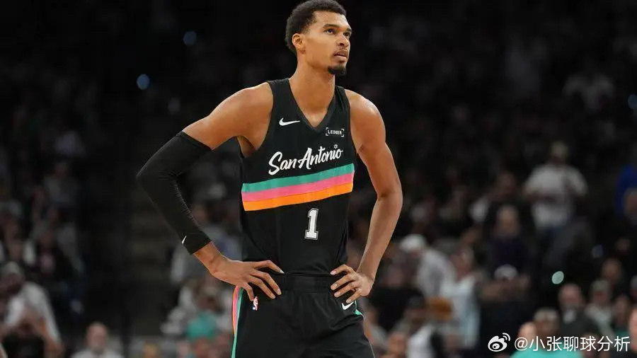 字母时隔十年无缘季后赛！文班23+15马刺大胜雄鹿8连胜 卡斯尔3双北京时间3月