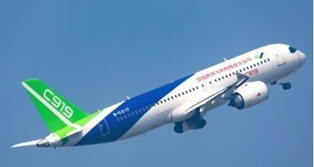 美国这一刀捅的可真够狠！一刀直插 C919 命脉，中国引以为傲的商飞C919客机