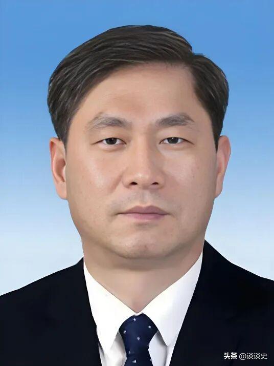 李志这一生，几乎全是在办案中度过的。他办的不是一般的案子，是贪腐大案。在惠州，他