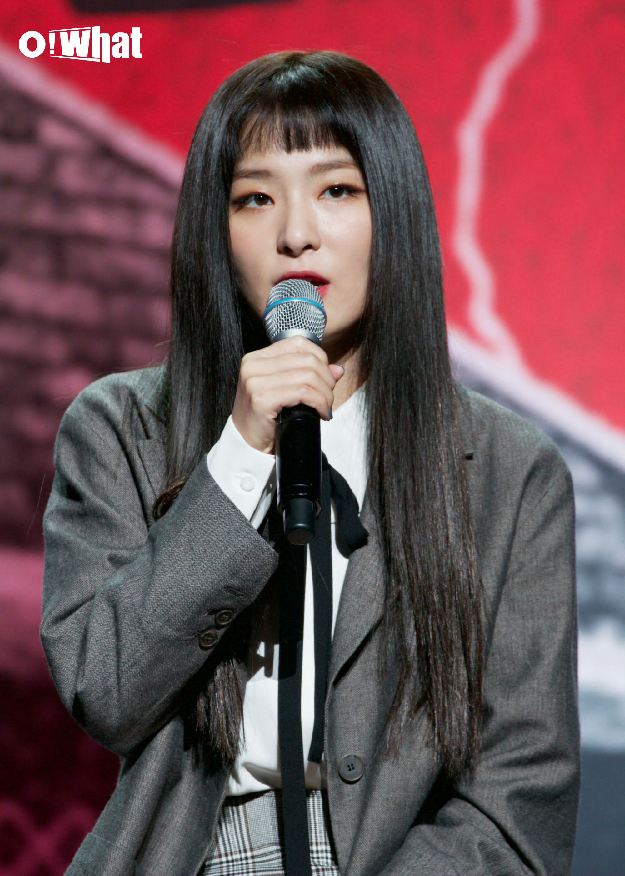 姜涩琪[超话]| Perfect Velvet Showcase 专辑发布会新闻