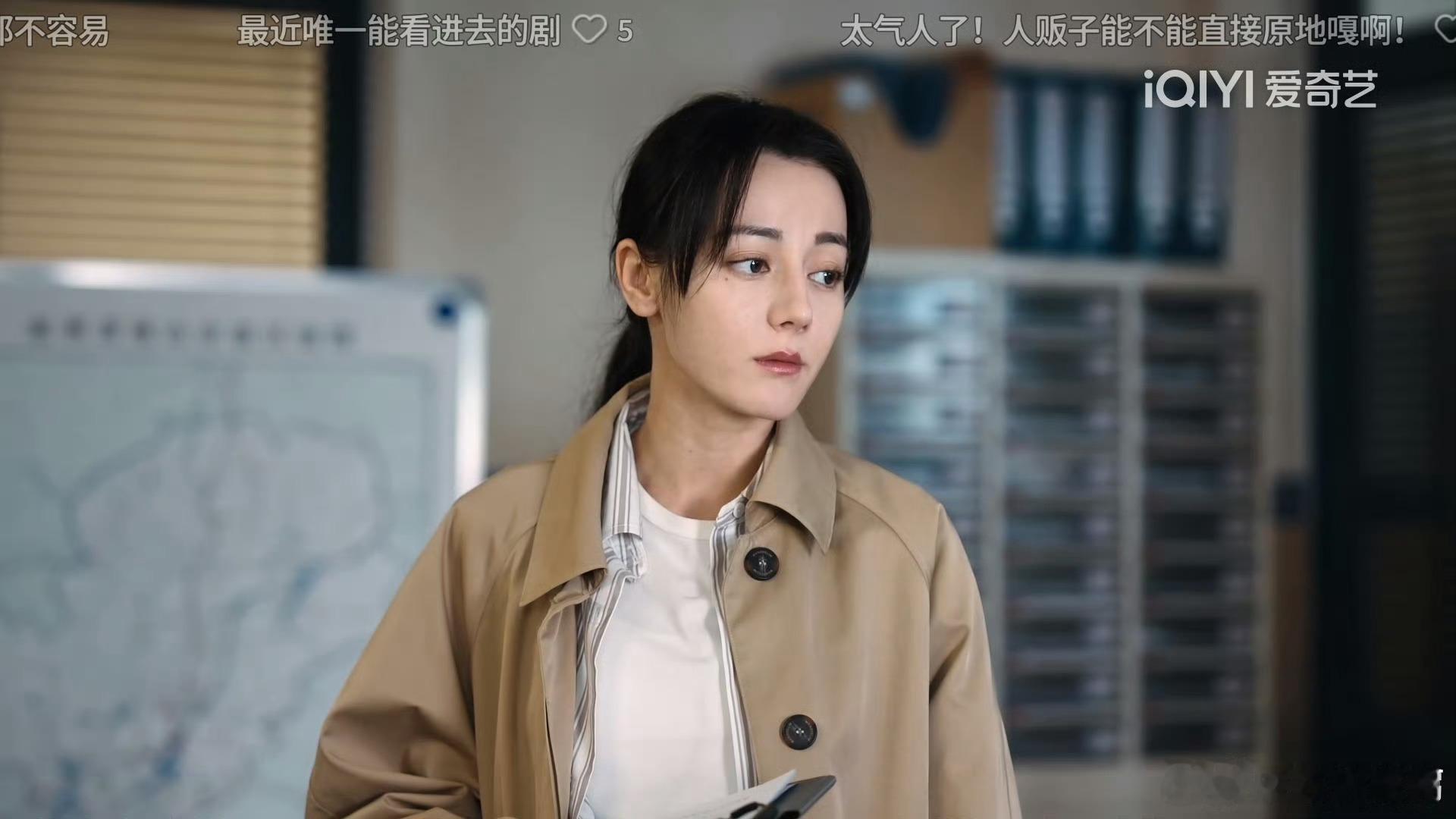 迪丽热巴到底带火了多少人，这么争气可怎么办啊半退圈女演员因利剑玫瑰翻红迪丽热巴[