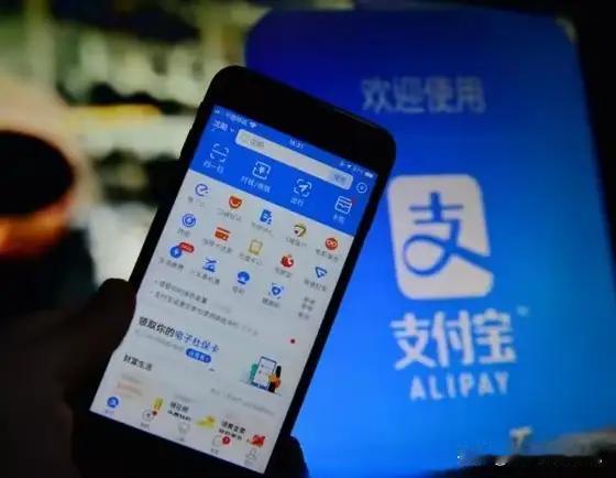 误充五年话费，照见人心与法理

福建泉州安溪，王女士设支付宝自动充话费，手滑点错