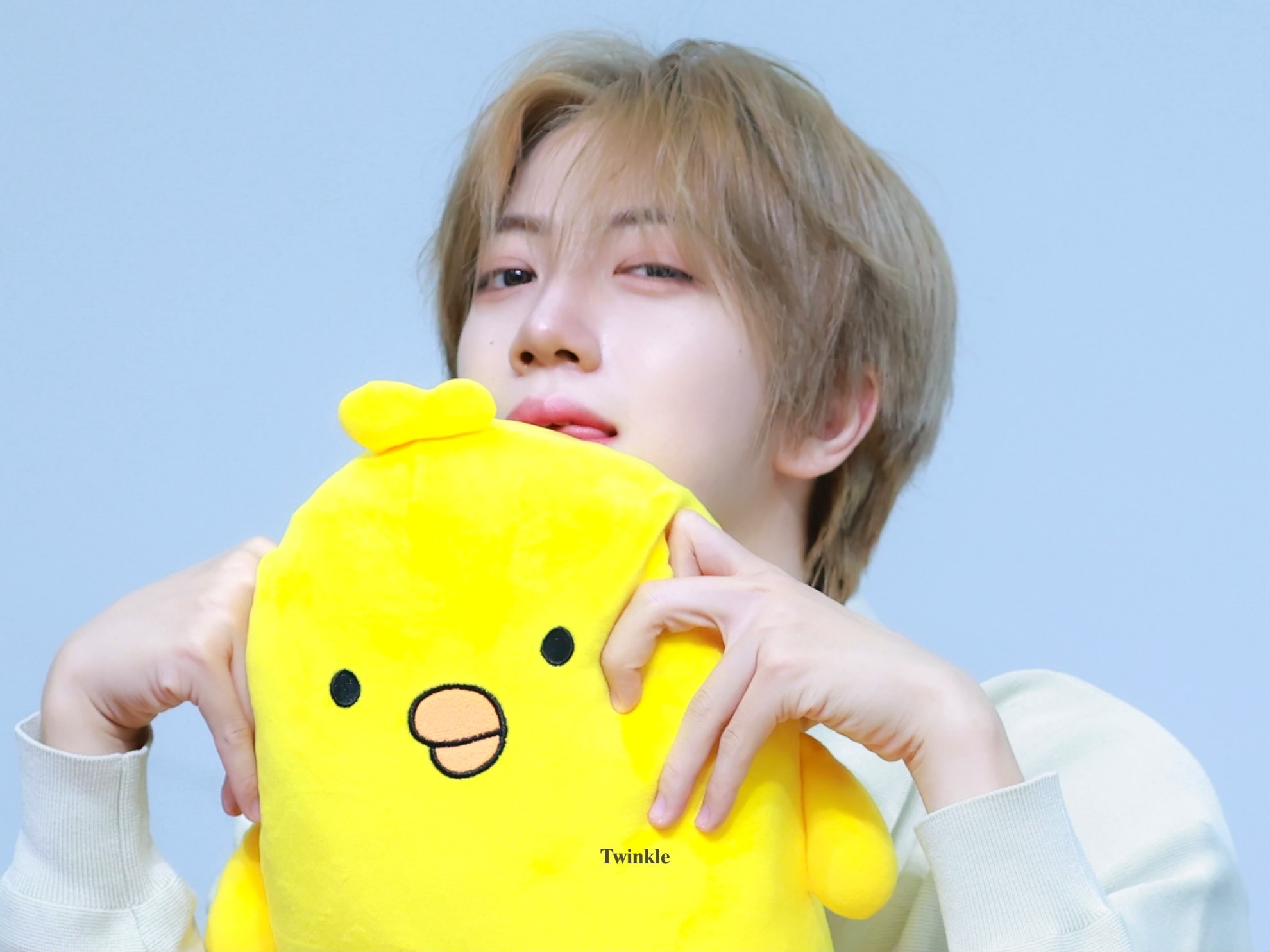 260718 💛💜🐣©️twinklehwj 