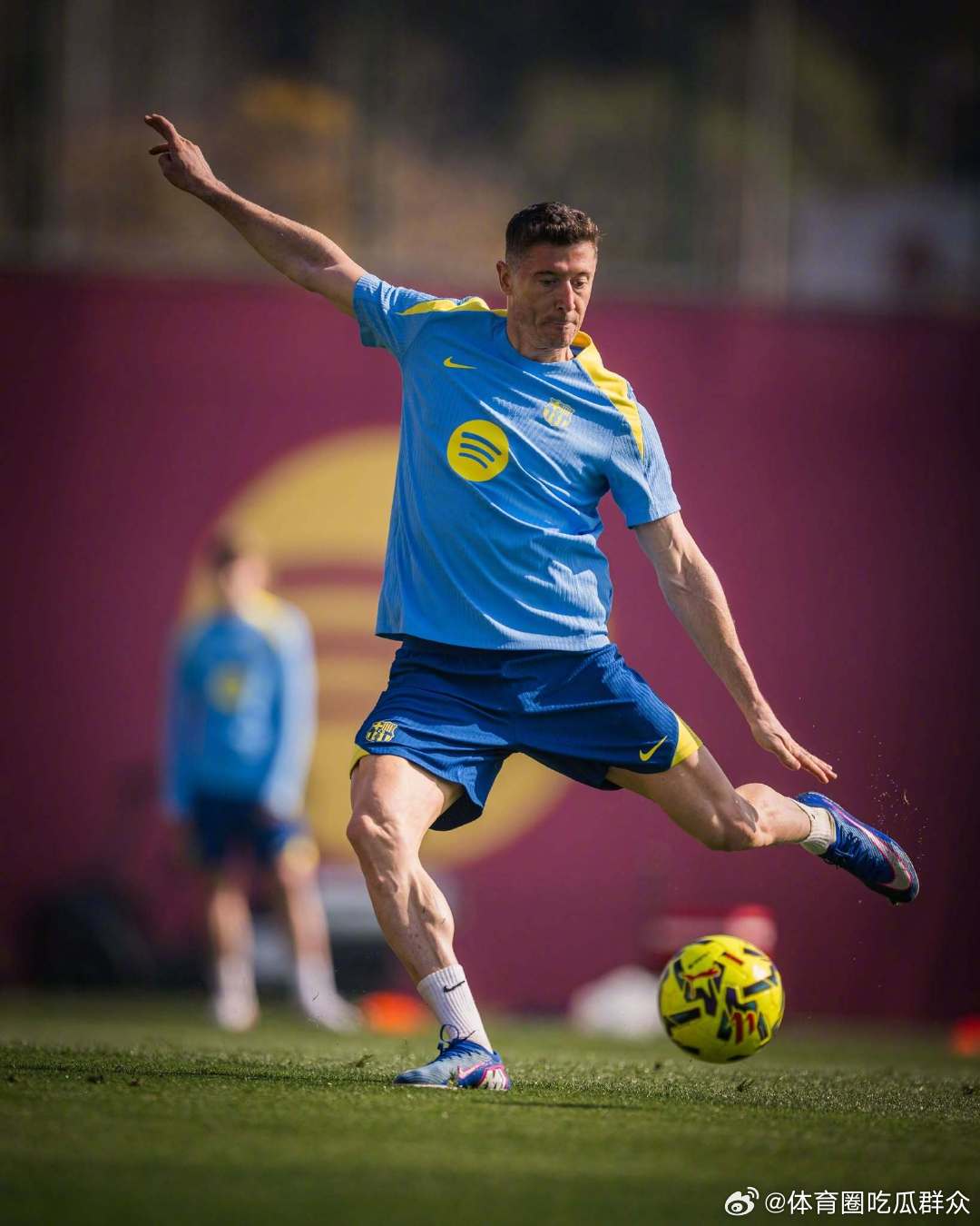 💛黄色潜水艇正在逼近！迎战比利亚雷亚尔，我们准备好了💪🏻巴萨 🔴🔵Fo