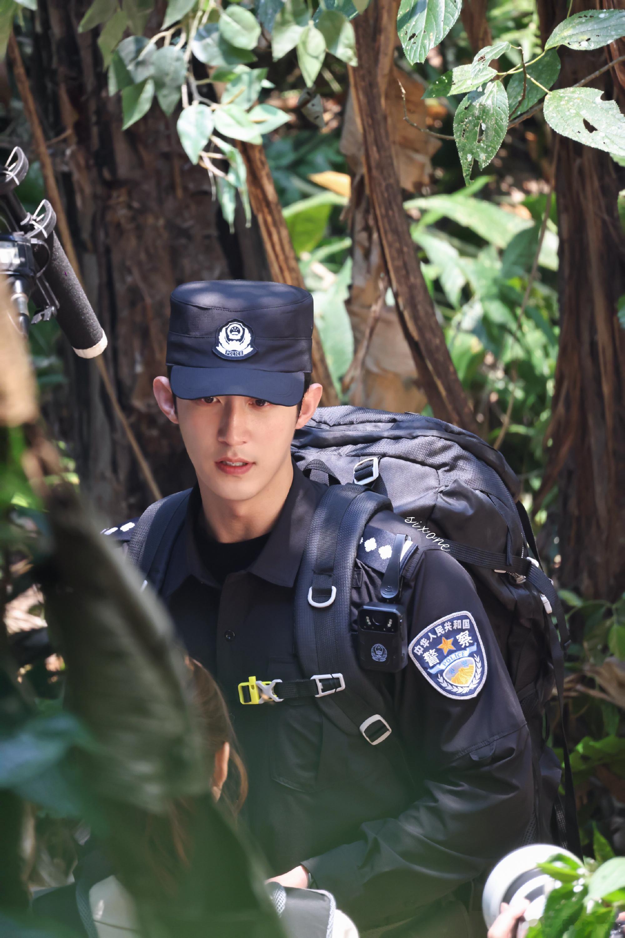 黄景瑜也在看蜜语纪宣传委员黄景瑜上线！蜜语纪好看是真的，期待 <明川有知夏> 厉