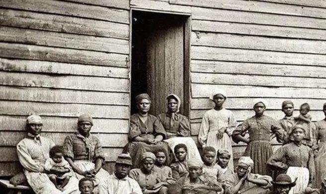 1962年，古巴没收20万华人资产并驱逐，美国接收后，其子孙在硅谷与华尔街续写传