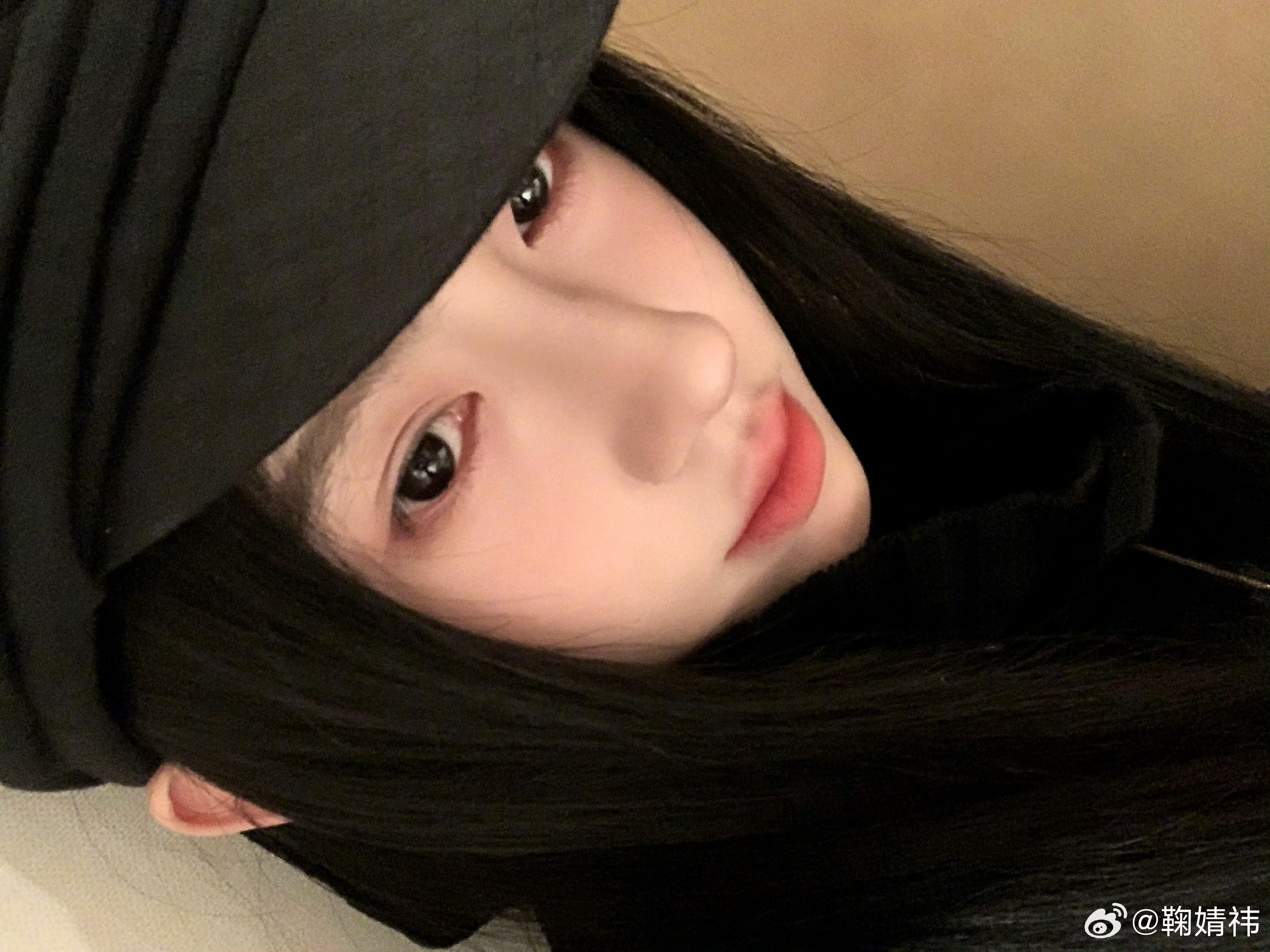 重复举报鞠婧祎偷税的到底是谁这骚操作真是懂的都懂了，就是不把鞠婧祎事业毁了不罢休