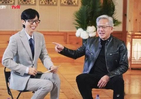 【黄仁勋自曝曾在餐厅洗碗扫厕所，黄仁勋谈成长经历】黄仁勋近日在韩国综艺节目《Yo