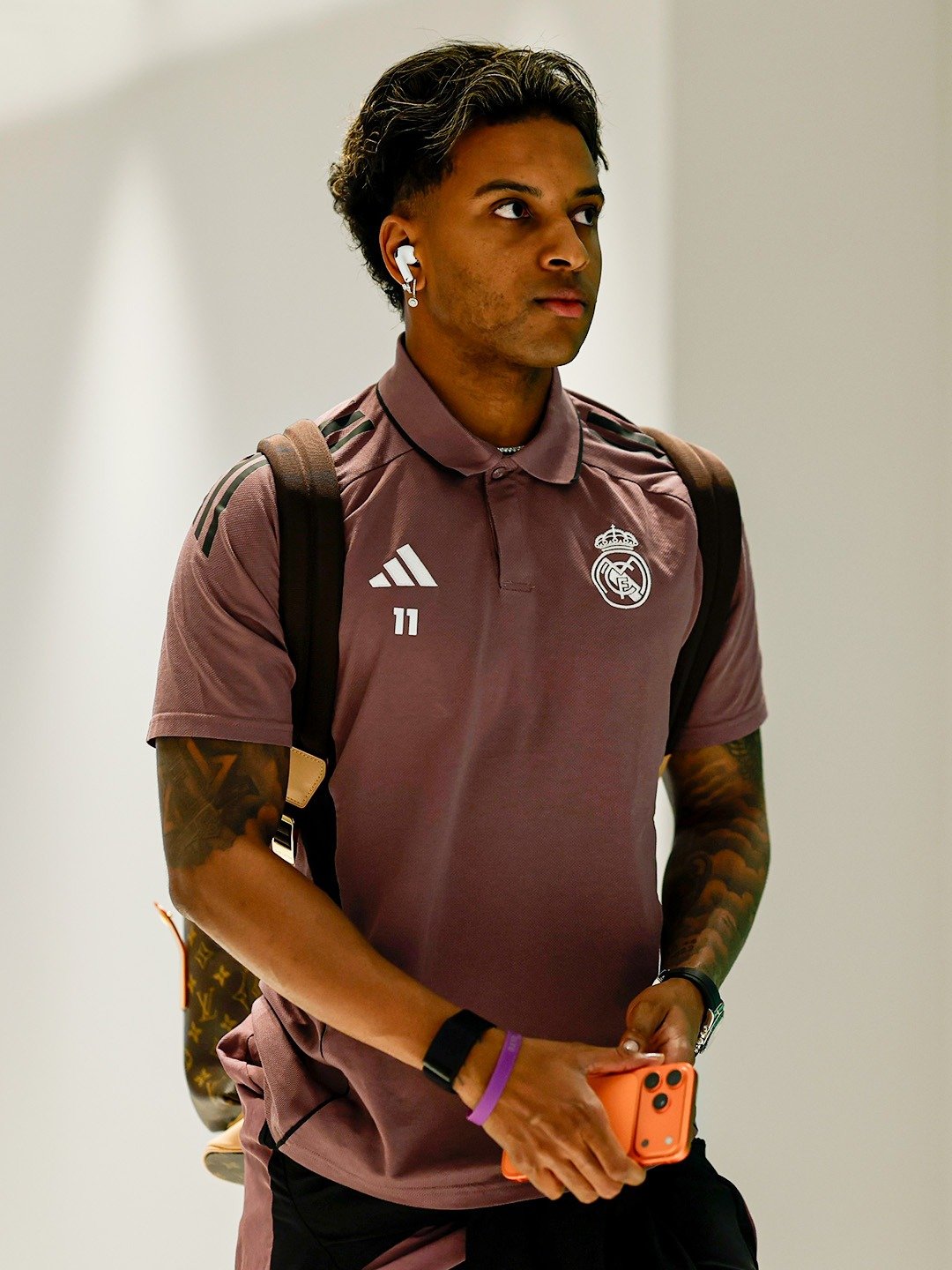 🚨Ramon_AlvarezMM：罗德里戈正在接受检查，有严重受伤的可能性，希