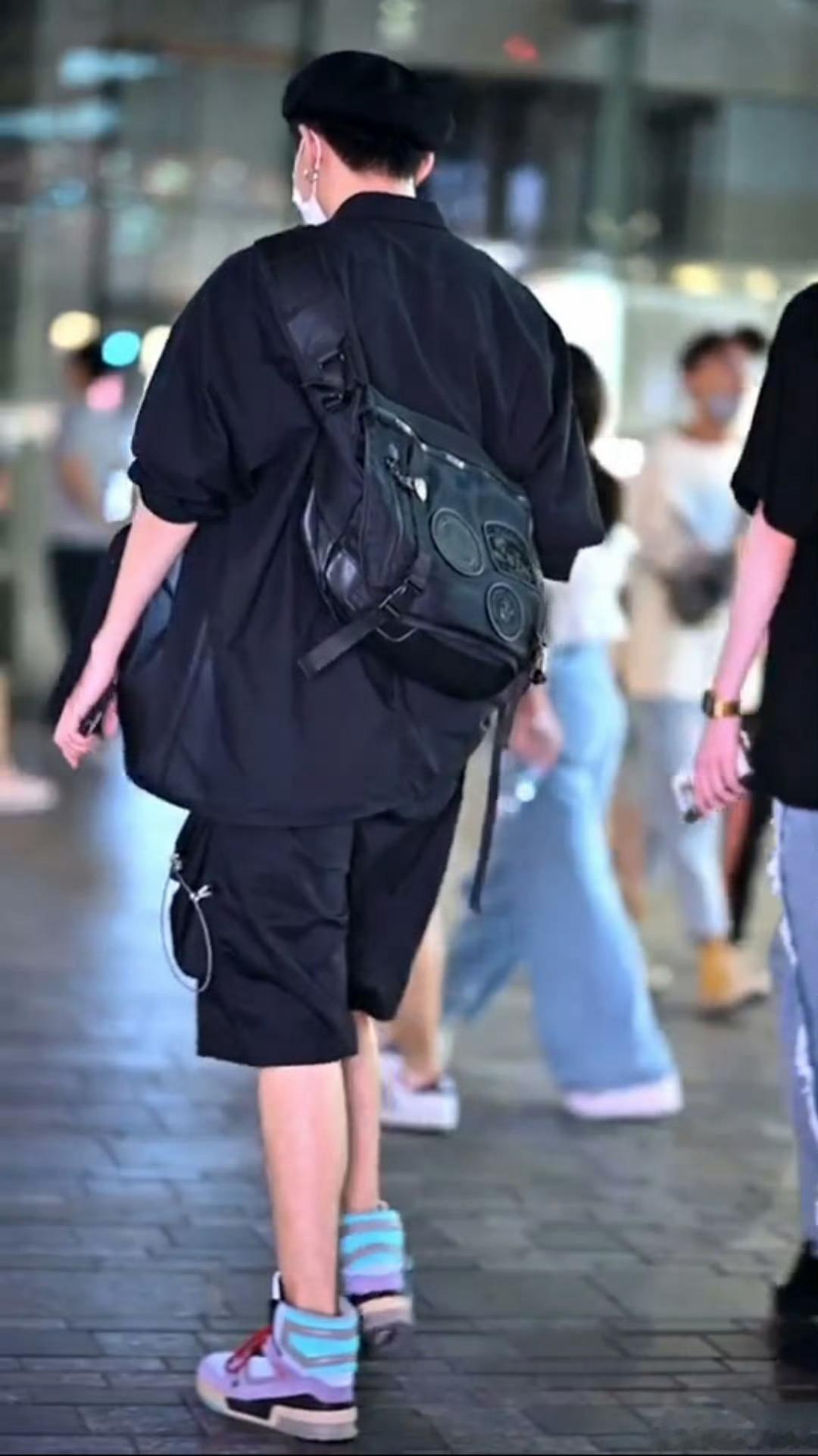 超话大赏  早期街拍，松弛潮男氛围感拉满～ 