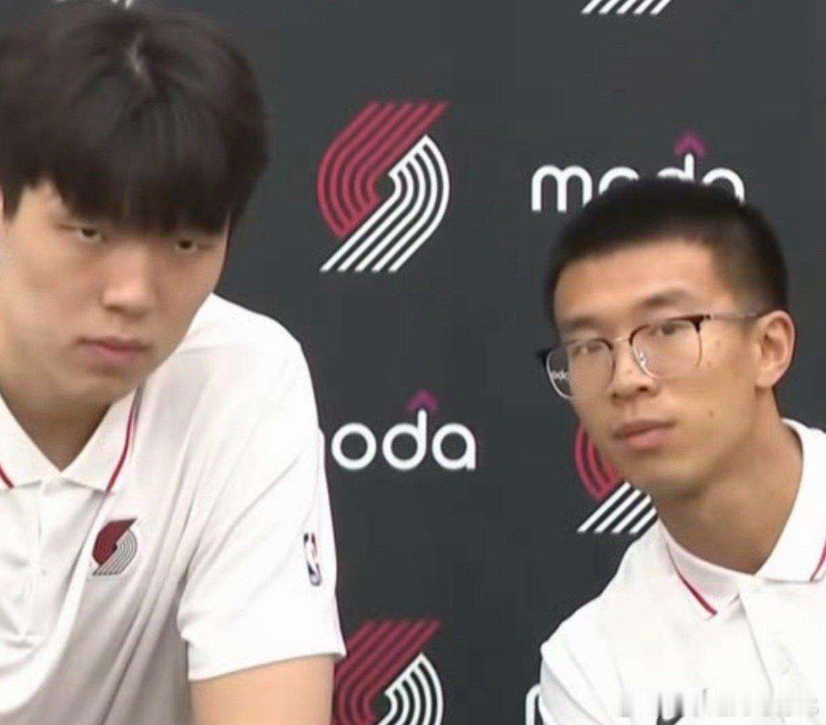 杨瀚森翻译刘禹铖进入开拓者教练组也是个好办法，哥们你先努努力，看看能不能通过教练