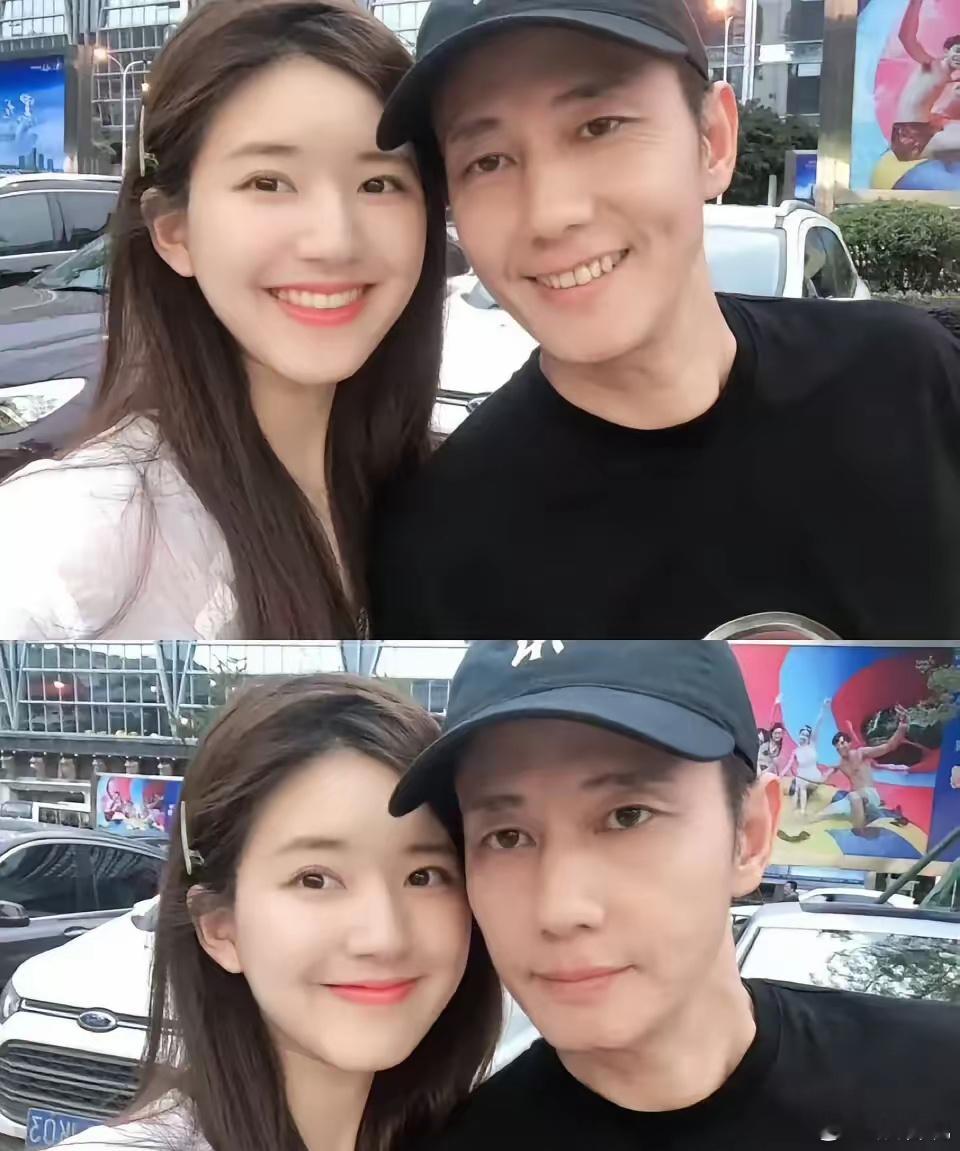 被赵露思爸爸的颜值惊到了！一点不输大明星，和女儿站一起像情侣，丝毫没有年龄差的感