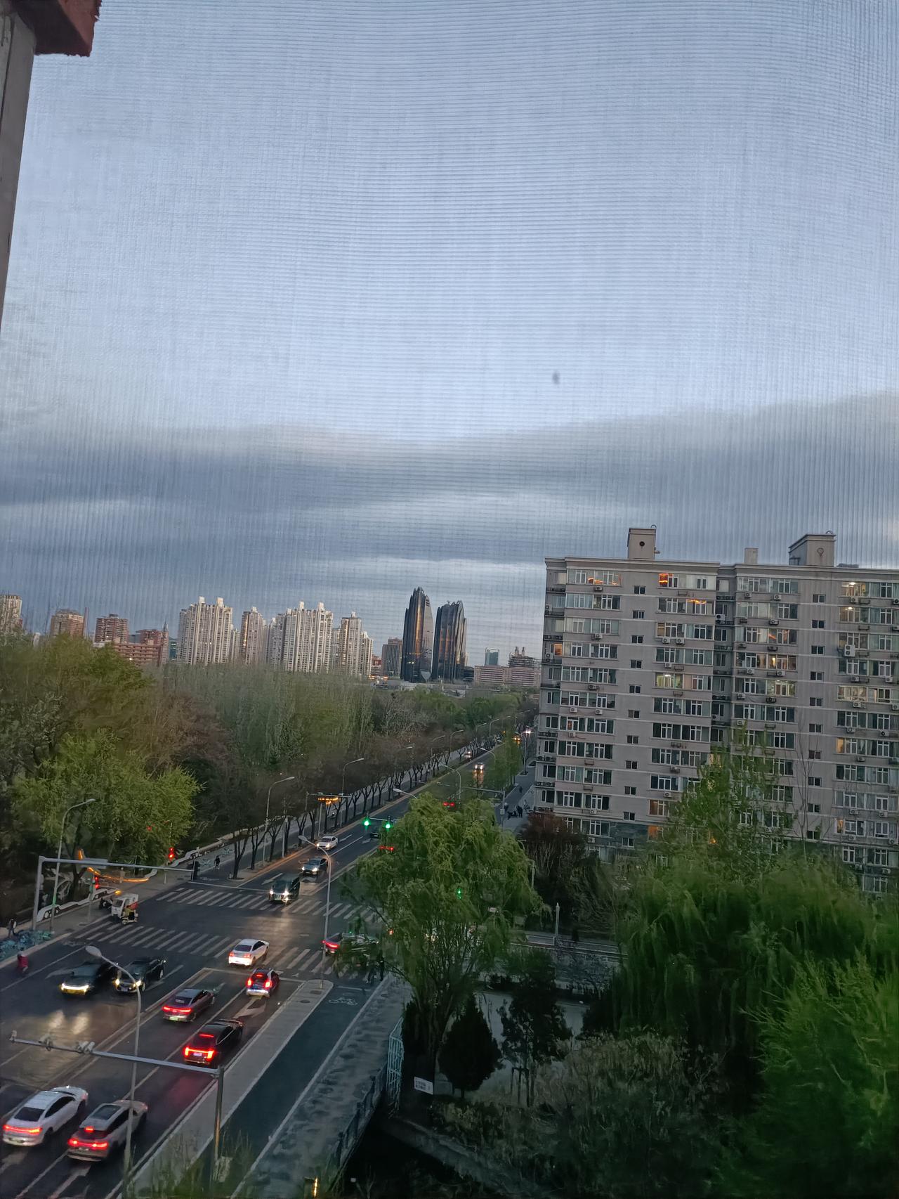 单依纯向李荣浩道歉你怎么看 单依纯向李荣浩道歉这事儿，挺值得说道。李荣浩明确拒绝