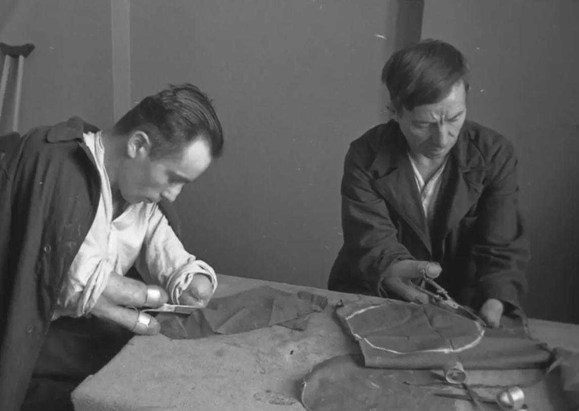 【来自投稿】1947年 莫斯科  伤残退伍军人劳动技能 辅导 