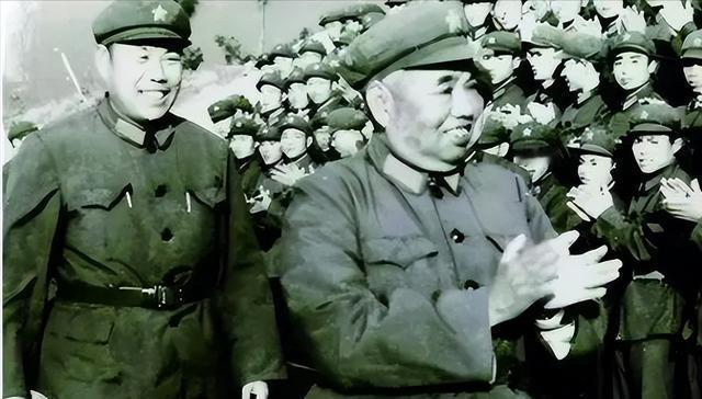 许世友，性情刚烈，嗜酒如命，战功赫赫，却并非毛主席心中那无可争议的第一爱将！
