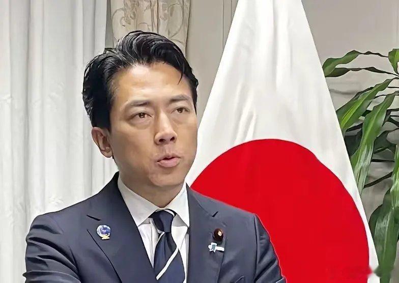 被堵门口，日本怕了！日本多家媒体消息，防卫省对外公布，7月19日，中俄一共四艘军