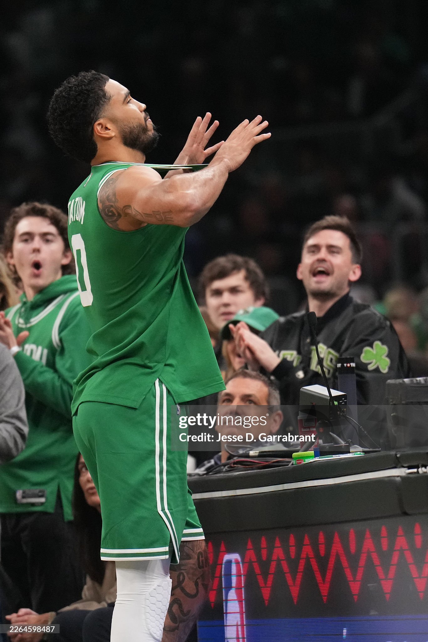 杰森塔图姆  塔图姆谈康复之路：“这很艰难，很多时候我都怀疑自己，很多个夜晚我都