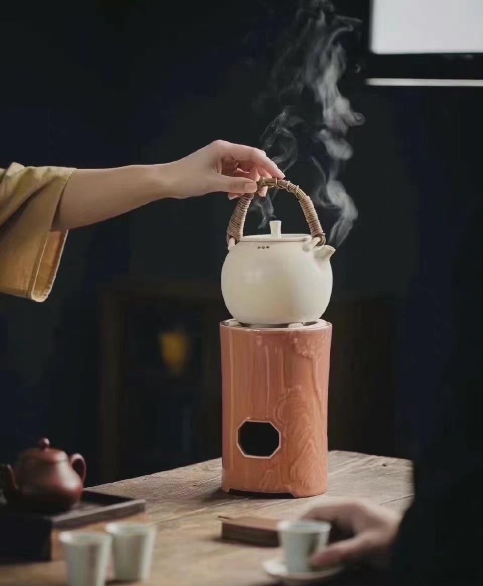 煮一壶秋色，伴人间深情。 ​​​