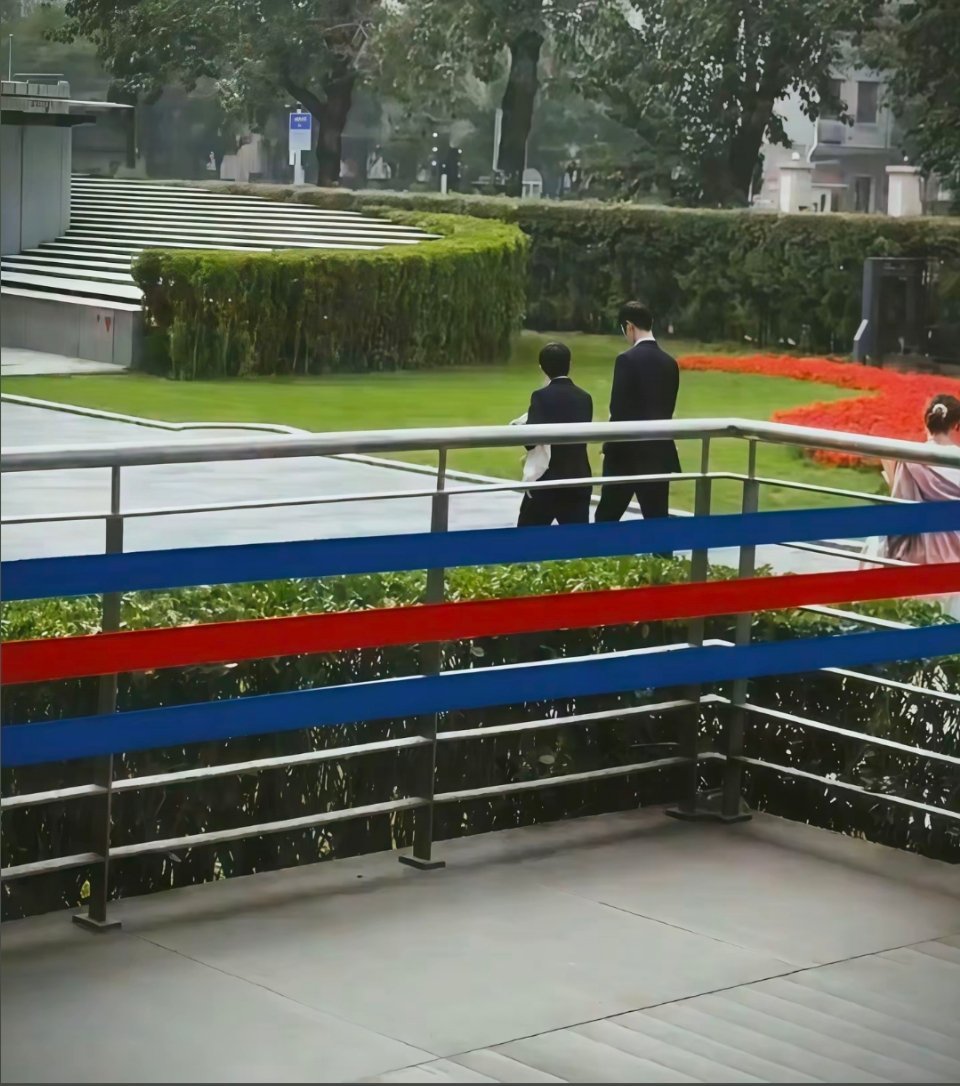 就一个背影，都感觉能想象到跟赛场上不一样的孙颖莎了乒乓球