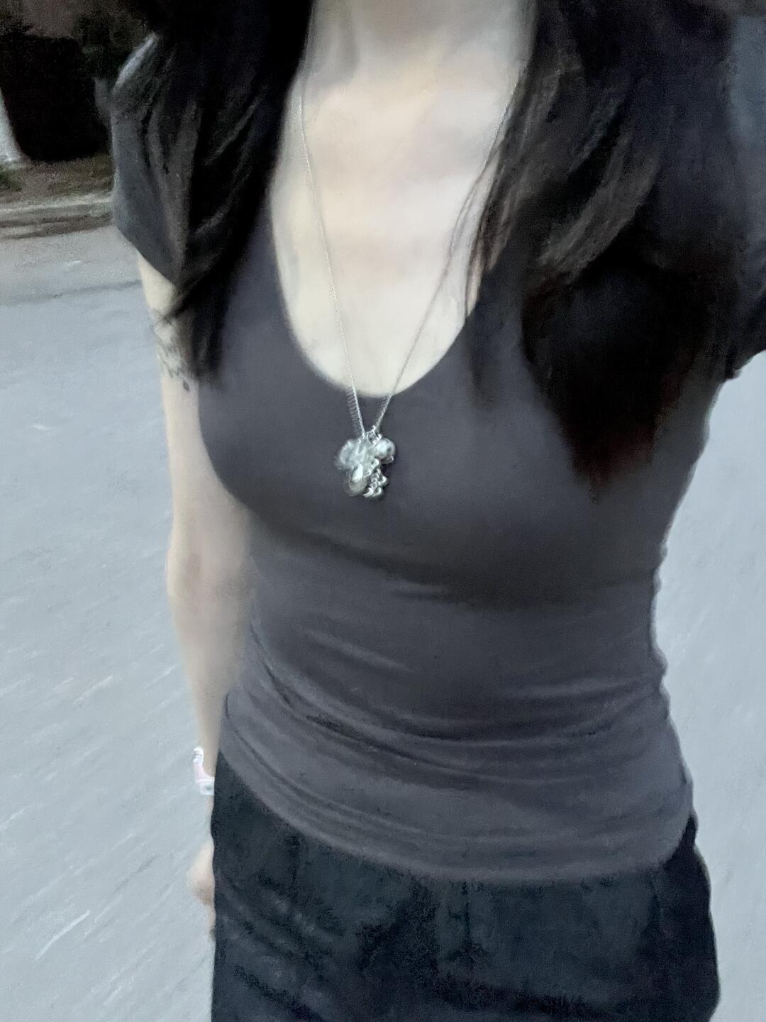 U领掐腰上衣你就穿吧🤤