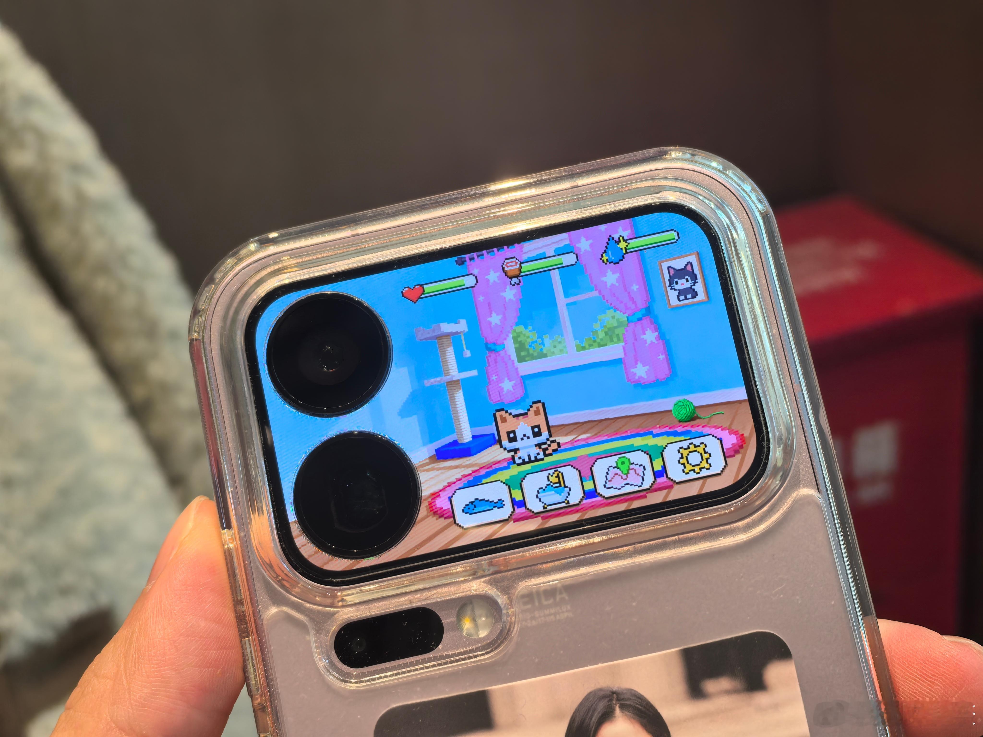 小米17 Pro系列背屏新增“方糖”壁纸。谁能拒绝在背屏上养一只电子宠物呢，多更