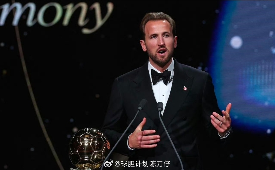 凯恩获2026年金球奖26年金球无悬念！凯恩65场73球8助缔造传奇，历史第二效