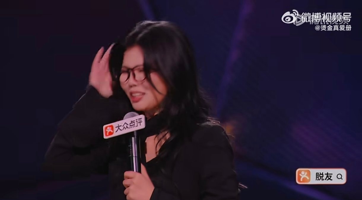 陈晓靖说反抗本身拯救了我脱口秀和ta的朋友们挣脱束缚重新出发，陈晓靖活成了自己的