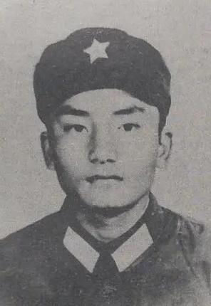 21岁苗族铁血战士周忠烈：弹尽绝不被俘，自爆殉国铸军魂
 
周忠烈，男，苗族，贵