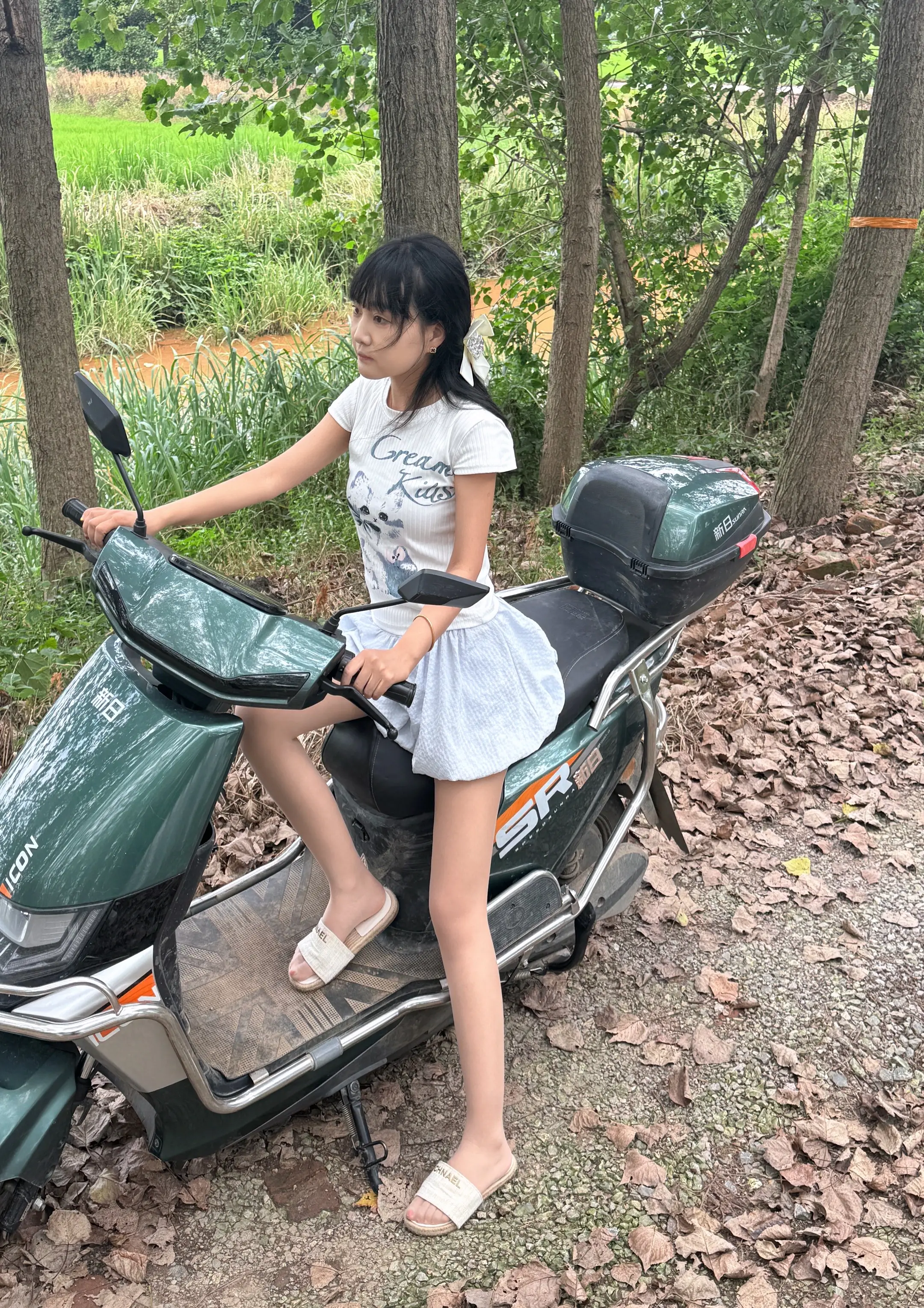 哭包小姐 展信佳 我依然坚信 人生而独行 不过旅途之中或偶有同路人吧
