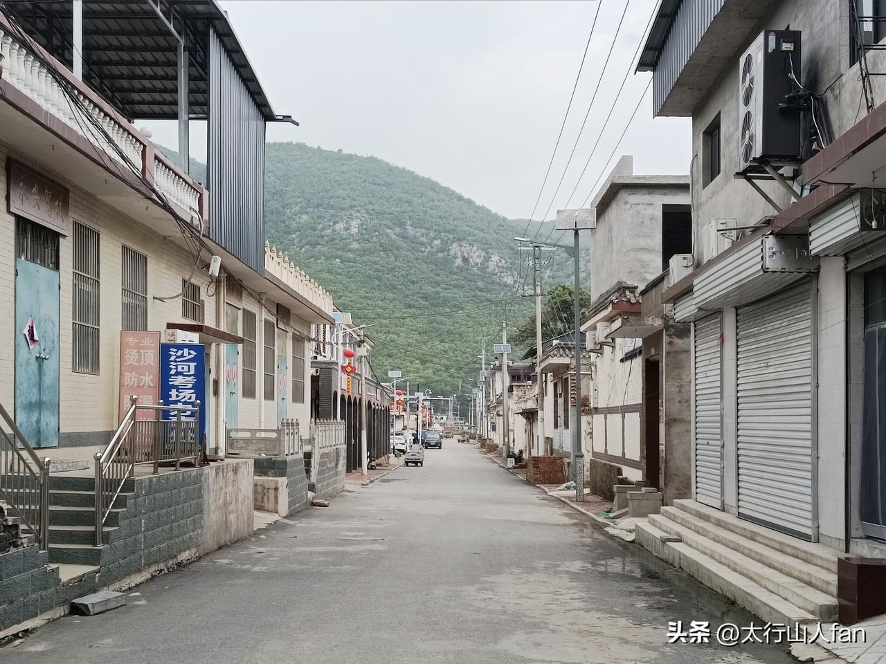 走过渡口这条329老路，车不多
（拍摄于2026-7-27）