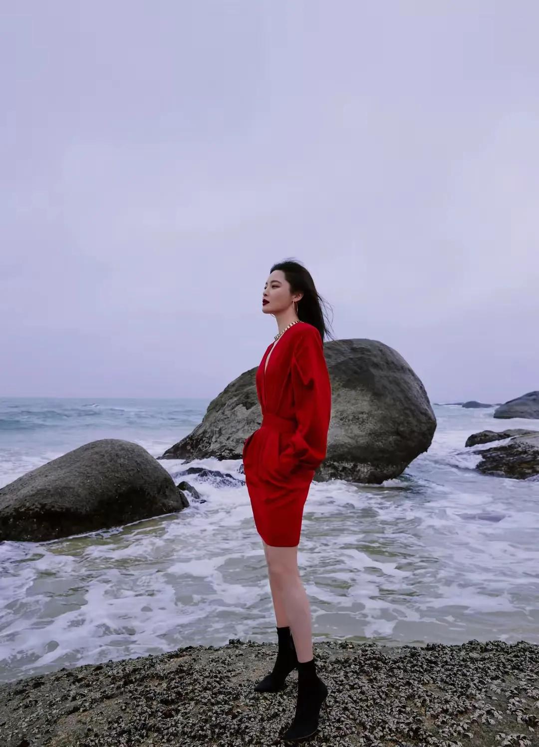 全世界最通透的一段话：

“如果你一觉醒来，发现自己还在呼吸，那么上天已经足够眷