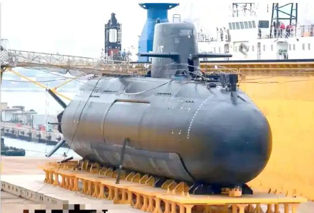 1月26日，中国台湾地区“自造潜舰”海鲲号传出要进行首次潜航测试，民进党当局立刻