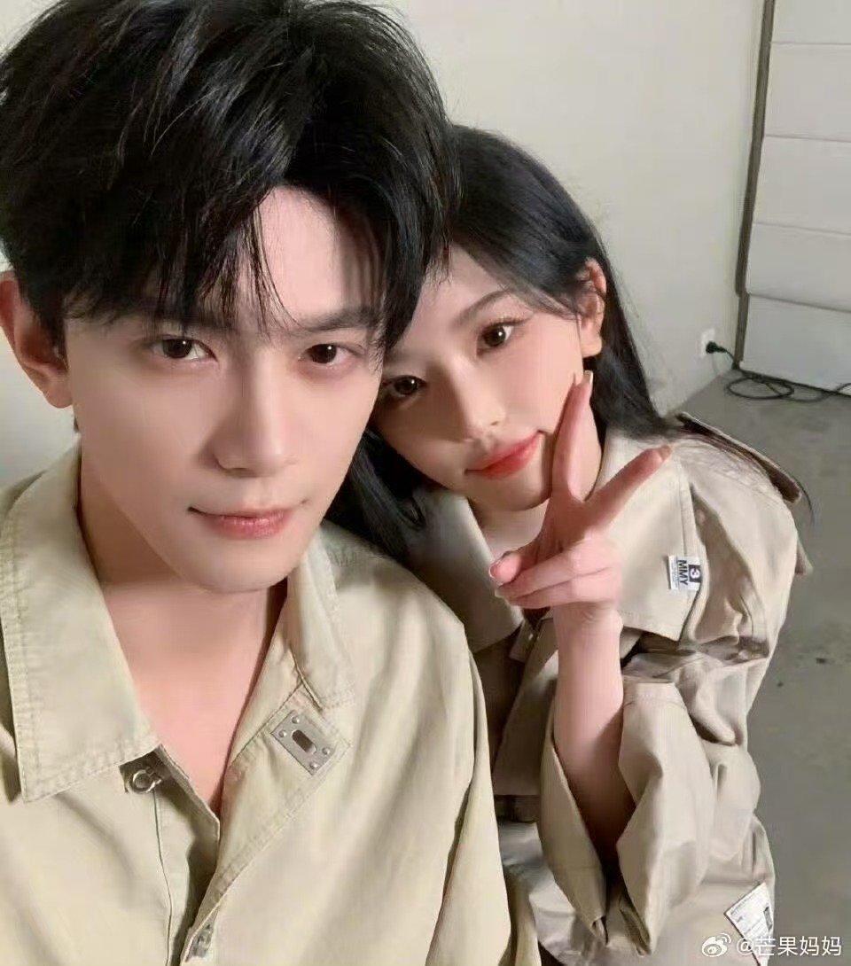 孔雪儿邓凯合体录制hi6孔雪儿邓凯hi6哇哇哇孔雪儿邓凯将合体录制hi6 